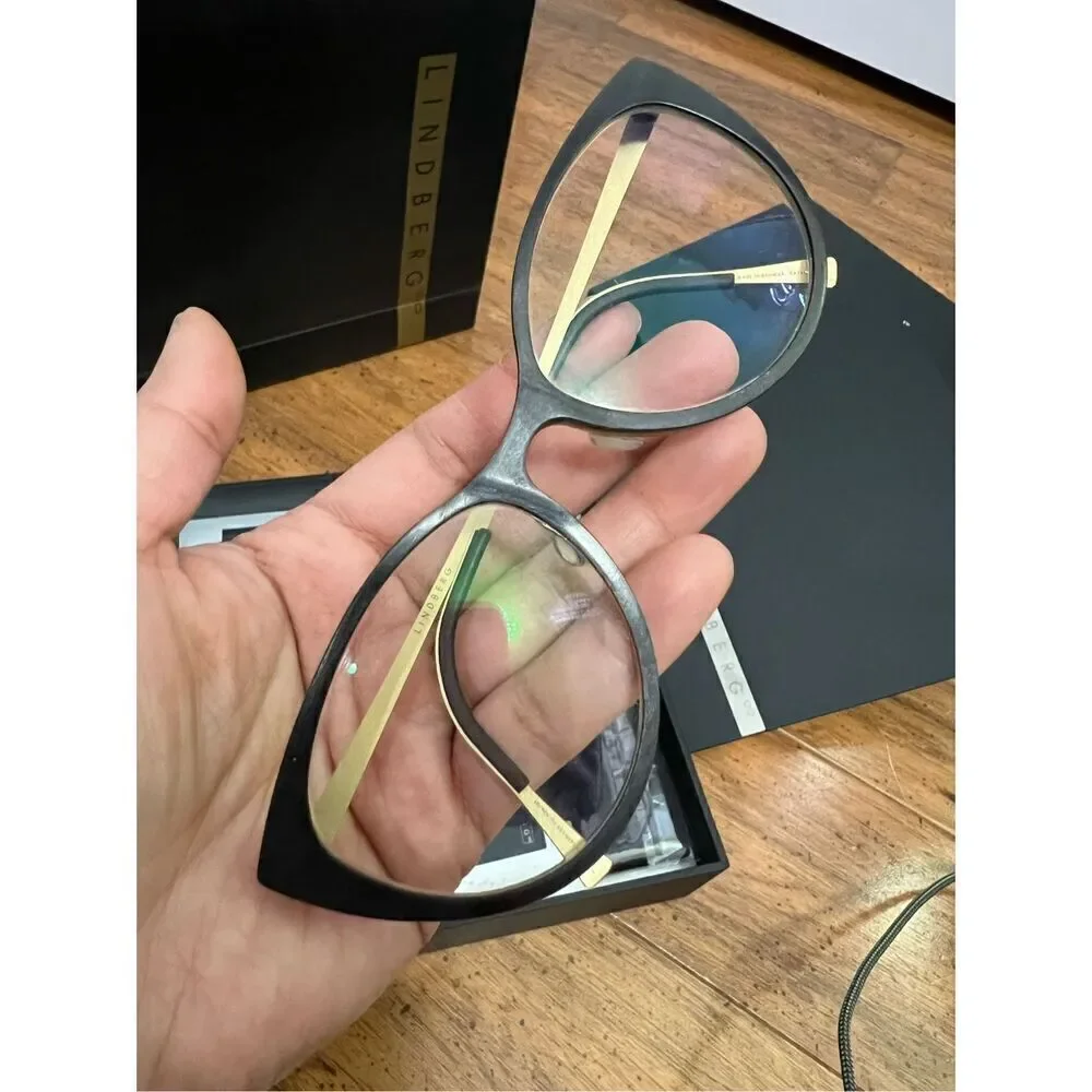 LINDBERG buffalo horn trae titanium cat eye style eyeglasses